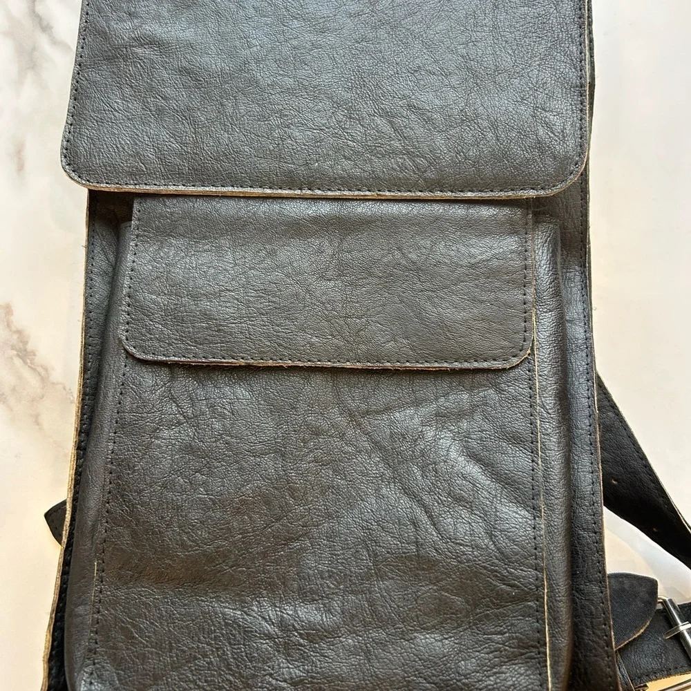 Gutsy Nomad Black Leather Bag
